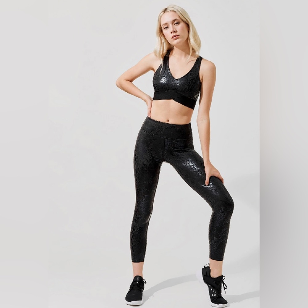 Heroine Sport Liquid Leather Workout Set